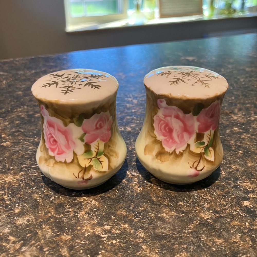 Vintage pink rose Floral Ceramic Salt and Pepper Shakers gold accents